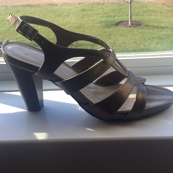 KIM ROGERS gold sandals - Picture 2 of 8